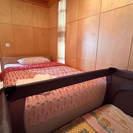 Ferienwohnung A Hilarious Hideaway In Roveredo Exterior foto